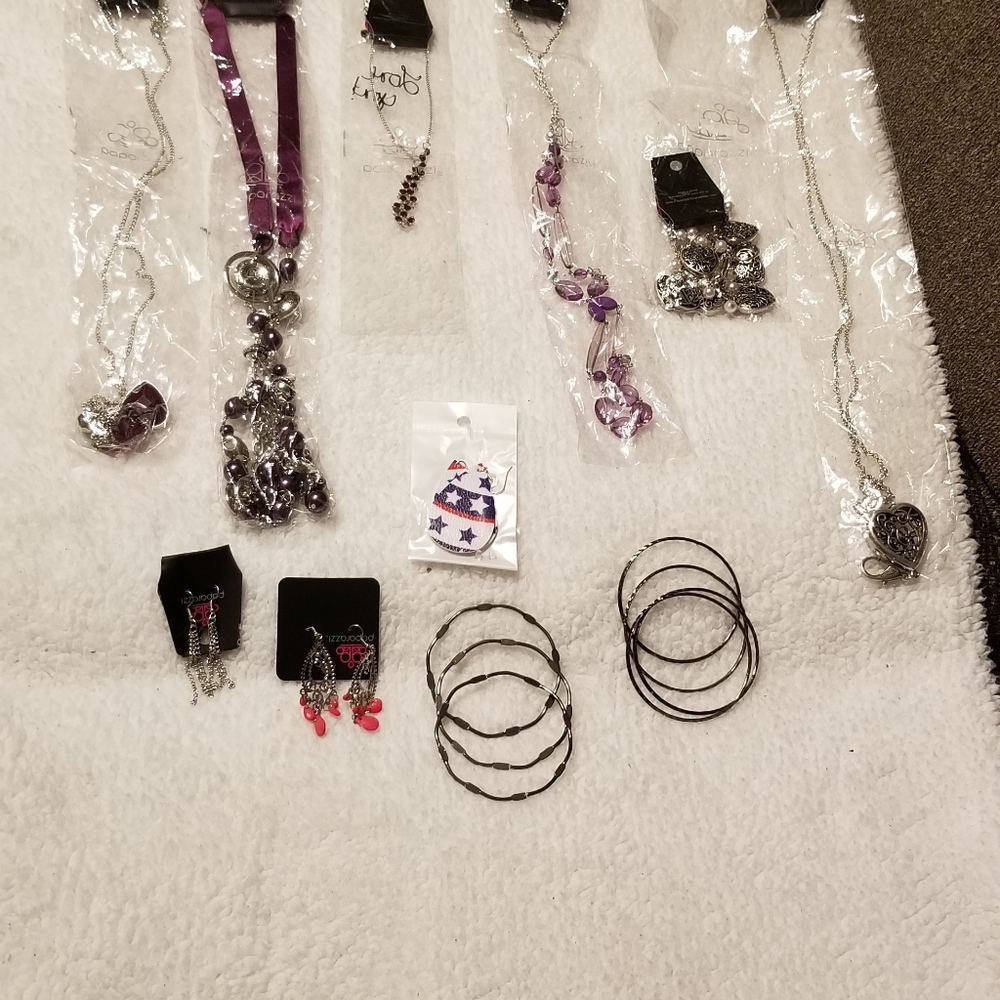 Bundled paparazzi jewelry